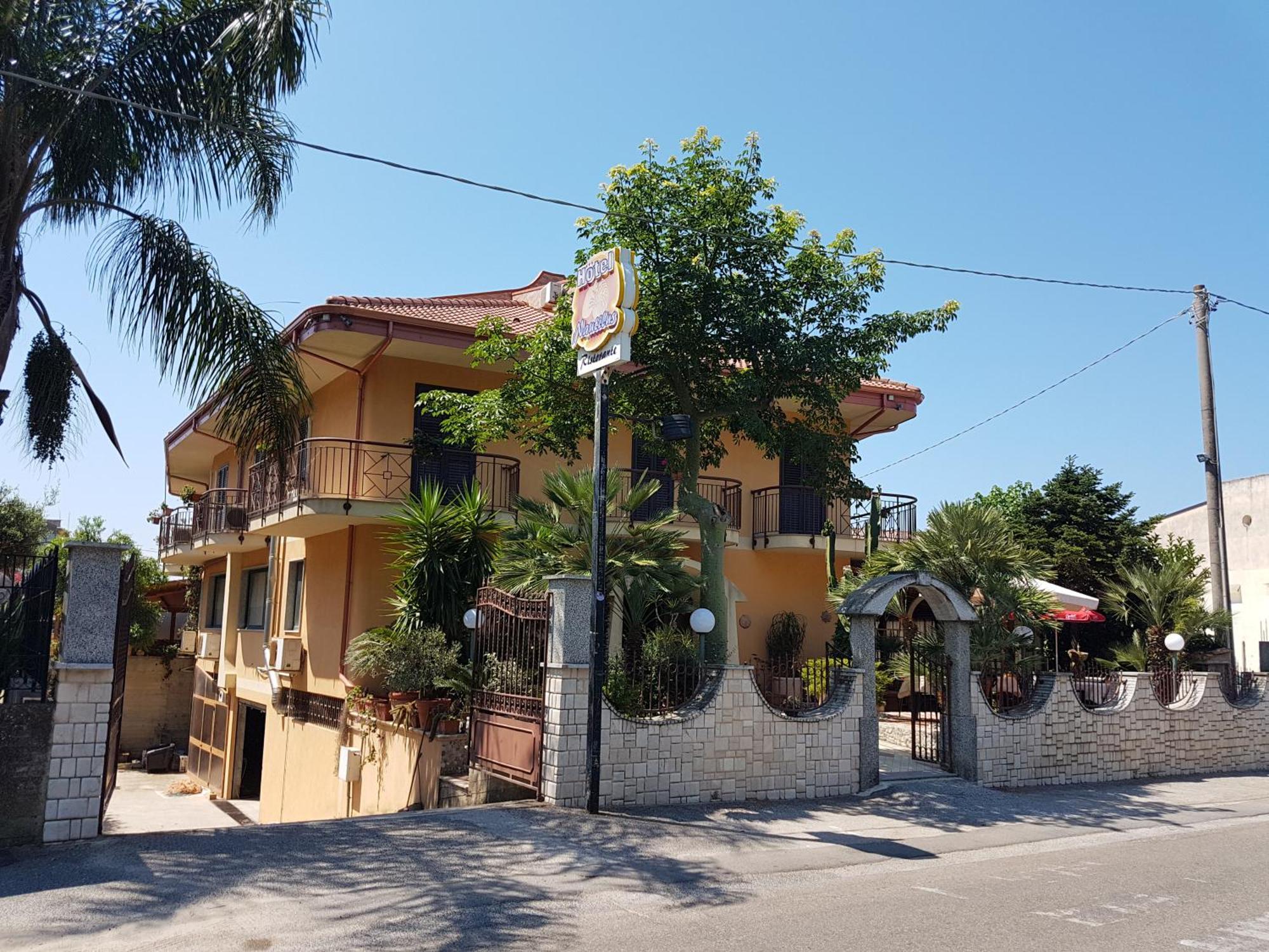 Hotel Nautilus Nicotera Exterior foto